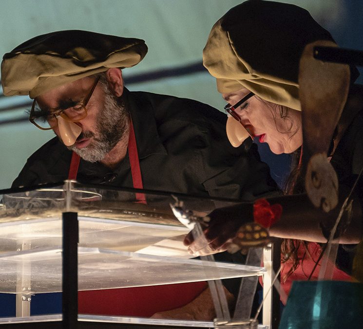 Arturo y Clementina (Titiritrán teatro)